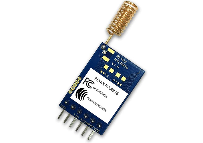 Foto Módulo transceiver LoRa de 2,4 GHz para aplicaciones IoT.
